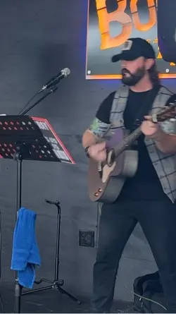 Live Performanc