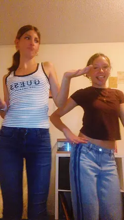 Dj turn it up dance